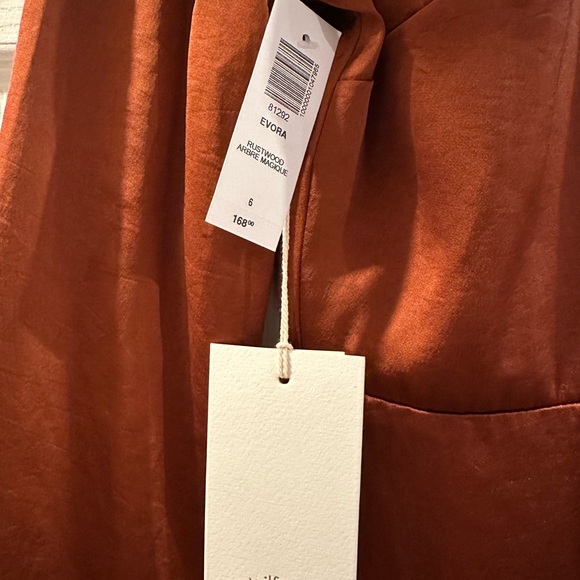 Evora Wilfred Dress - Picture 3 of 4